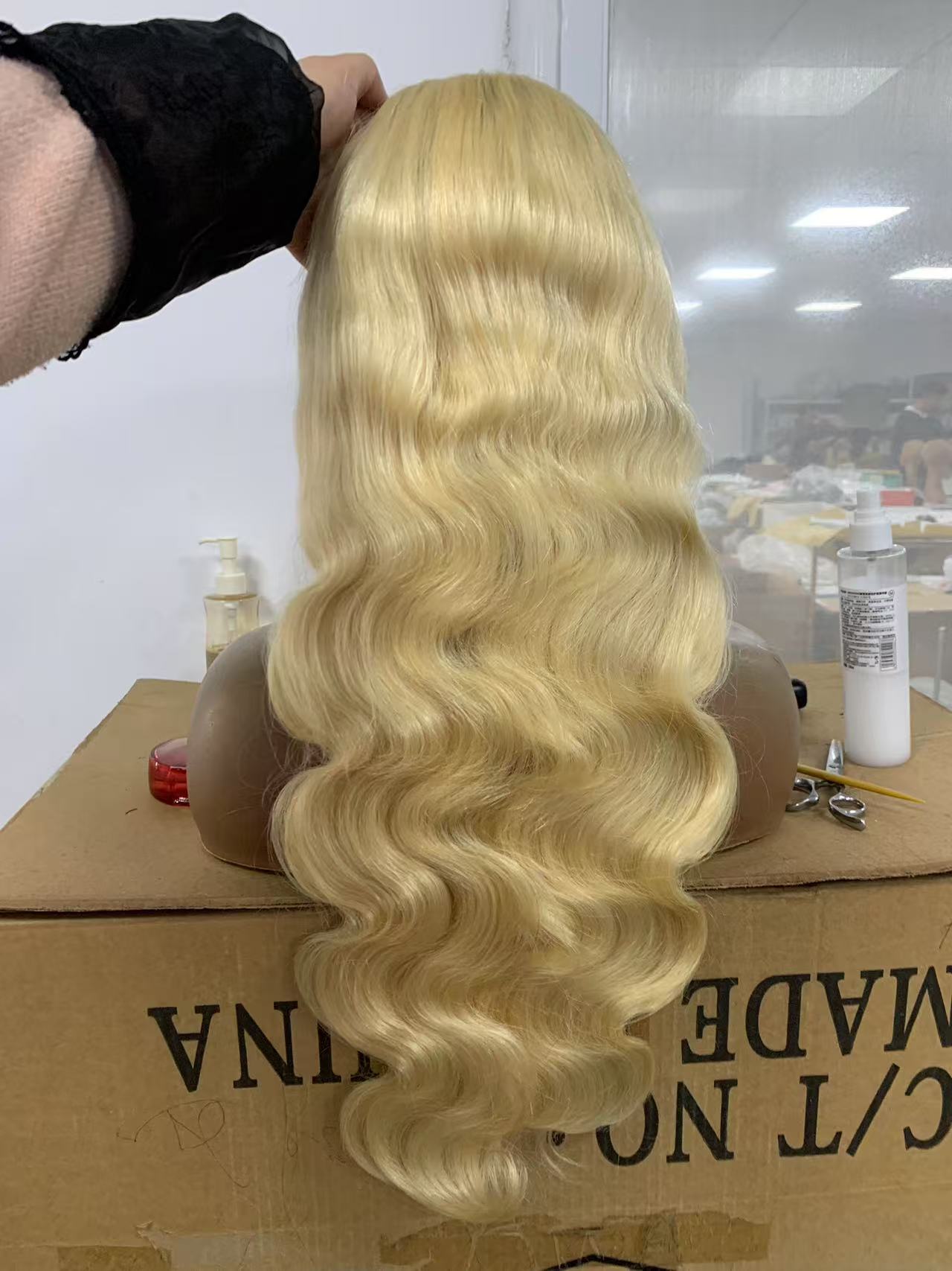 613 blonde 360 wig body wave