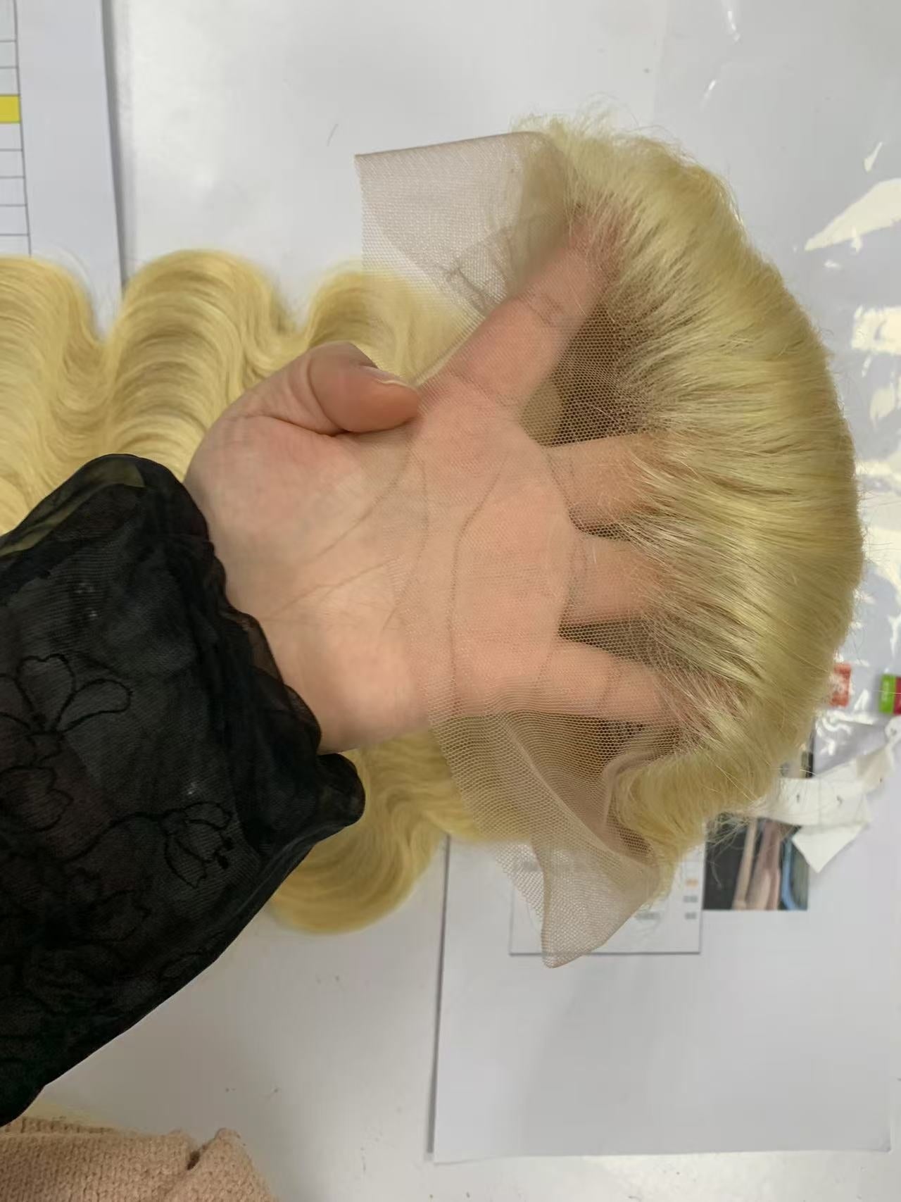 613 blonde 360 wig body wave